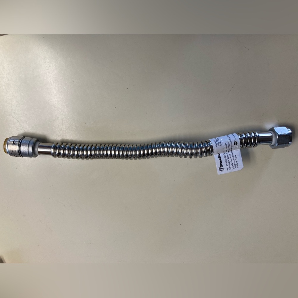 SharkBite Corrugated Flexible Water Heater Connector 3/4 x 3/4 Fip-18"